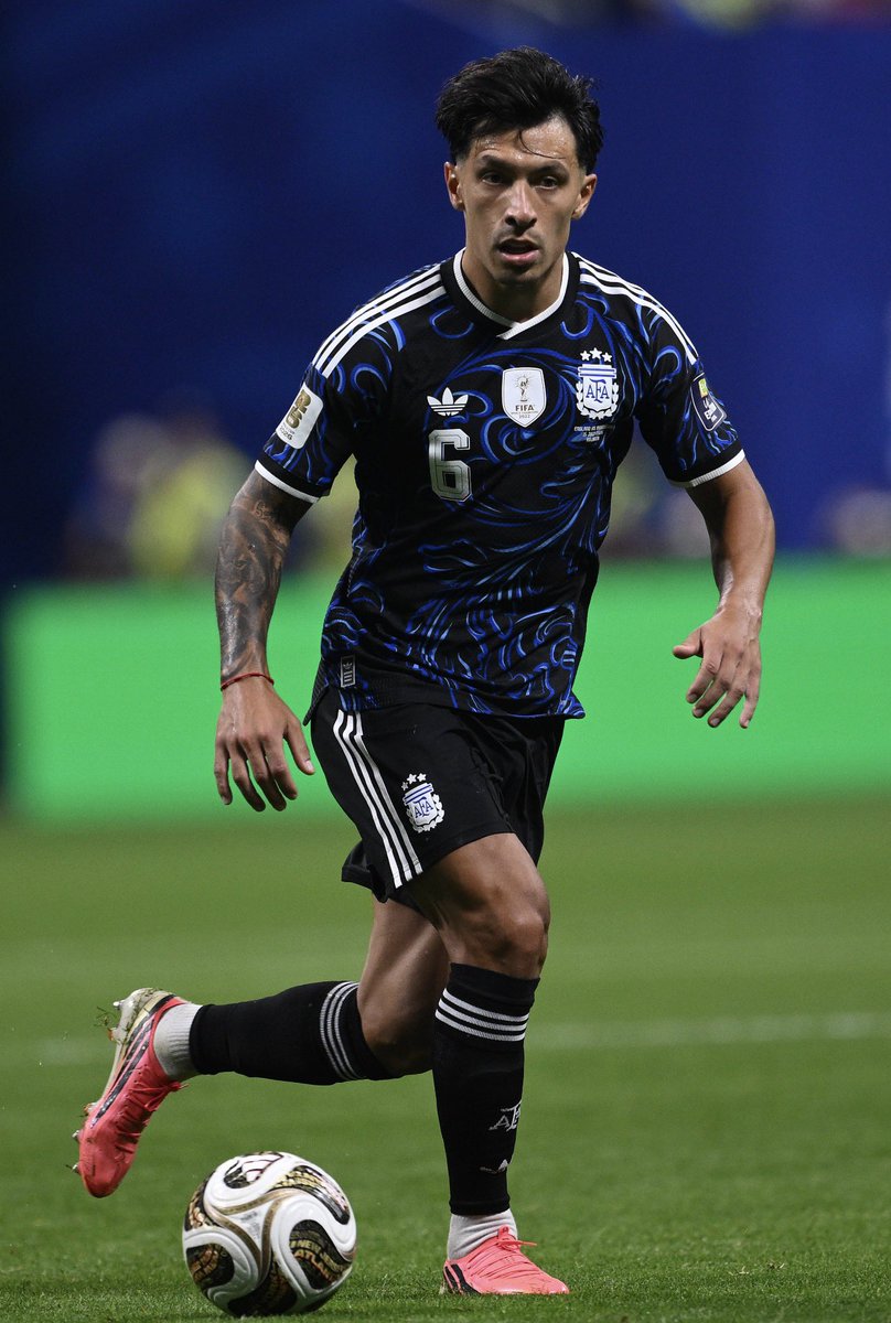 centredevils's tweet photo. 🚨🚨| Lisandro Martinez starts for Argentina vs Bolivia. https://t.co/a1cHdTJxXh