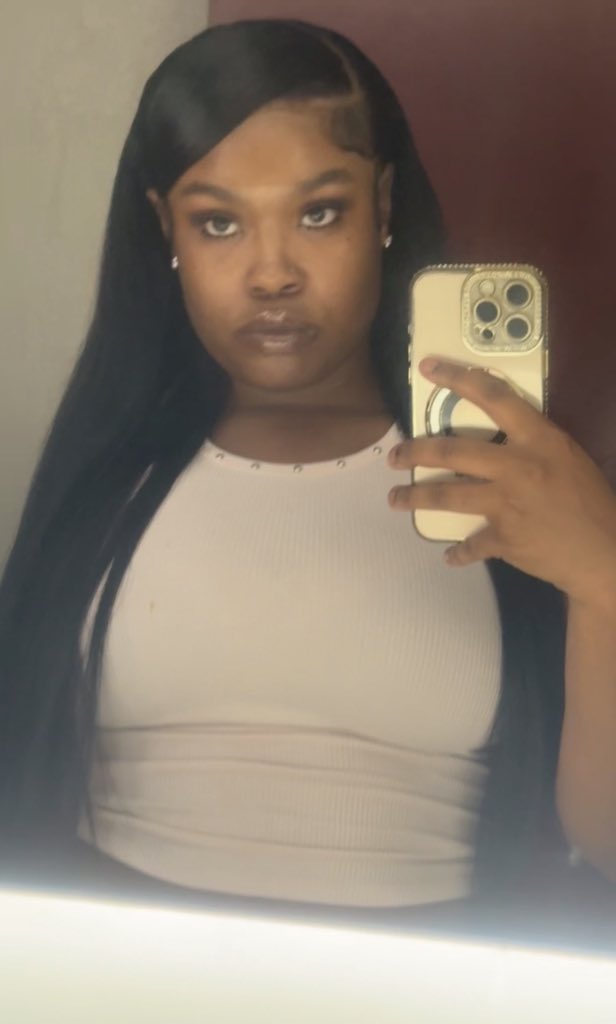 DaPimpcess25's tweet photo. The Pimpcess 💐👸🏾 https://t.co/YaKXtsXjMQ
