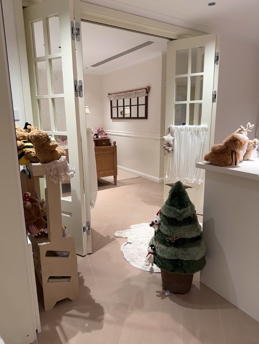 cornersandlight's tweet photo. My baby room https://t.co/loueADINAg
