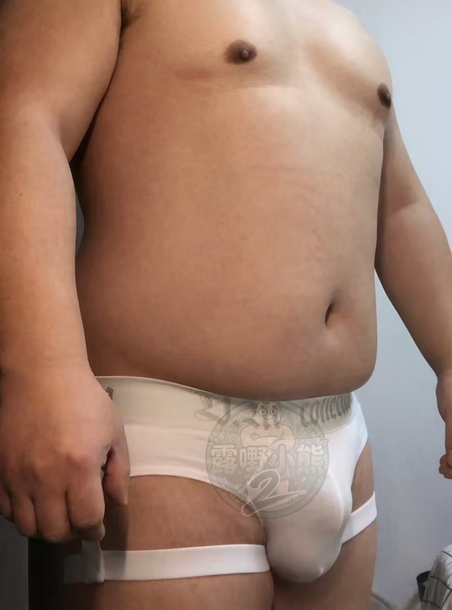 Outdoorbears123's tweet photo. 國慶快樂，有前有後

#野露 #露嘢 #小熊 #小胖 #bear #天體 #底褲 #Underwear https://t.co/6LLXRLCdJc