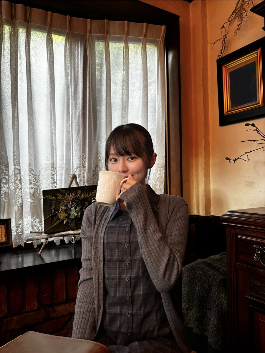 kitahara_misaki's tweet photo. おはよ！10月だね🍂
私カフェ巡り好きかも。 https://t.co/3jNGZ8jbsl