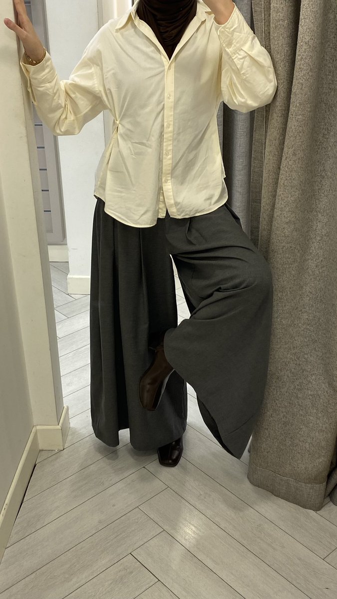 nurduyss's tweet photo. september outfits🍂 https://t.co/pOVnPrm3Ja
