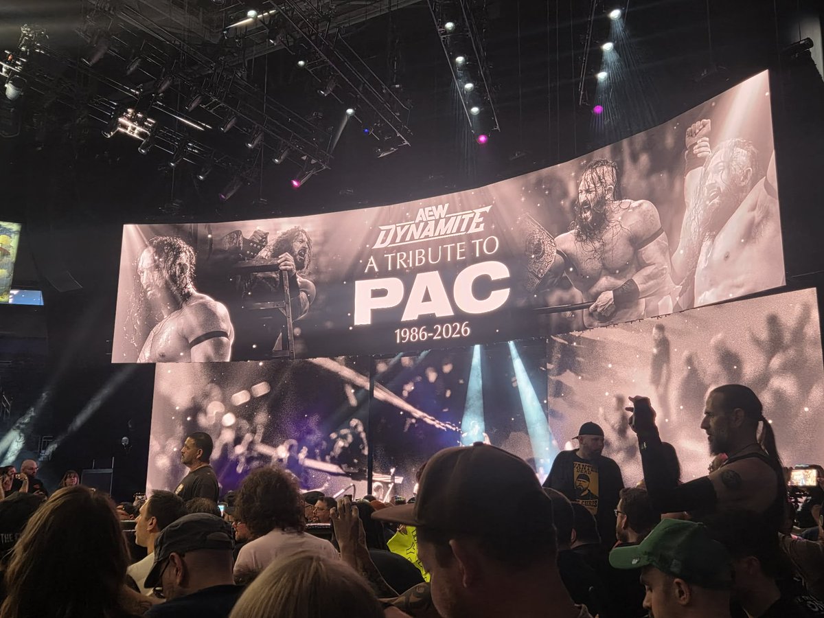 ATElitePod's tweet photo. @ZacharyMWeiss provided these photos from in the building at #AEWDynamite #RIPPAC https://t.co/HU50lZy0Dy