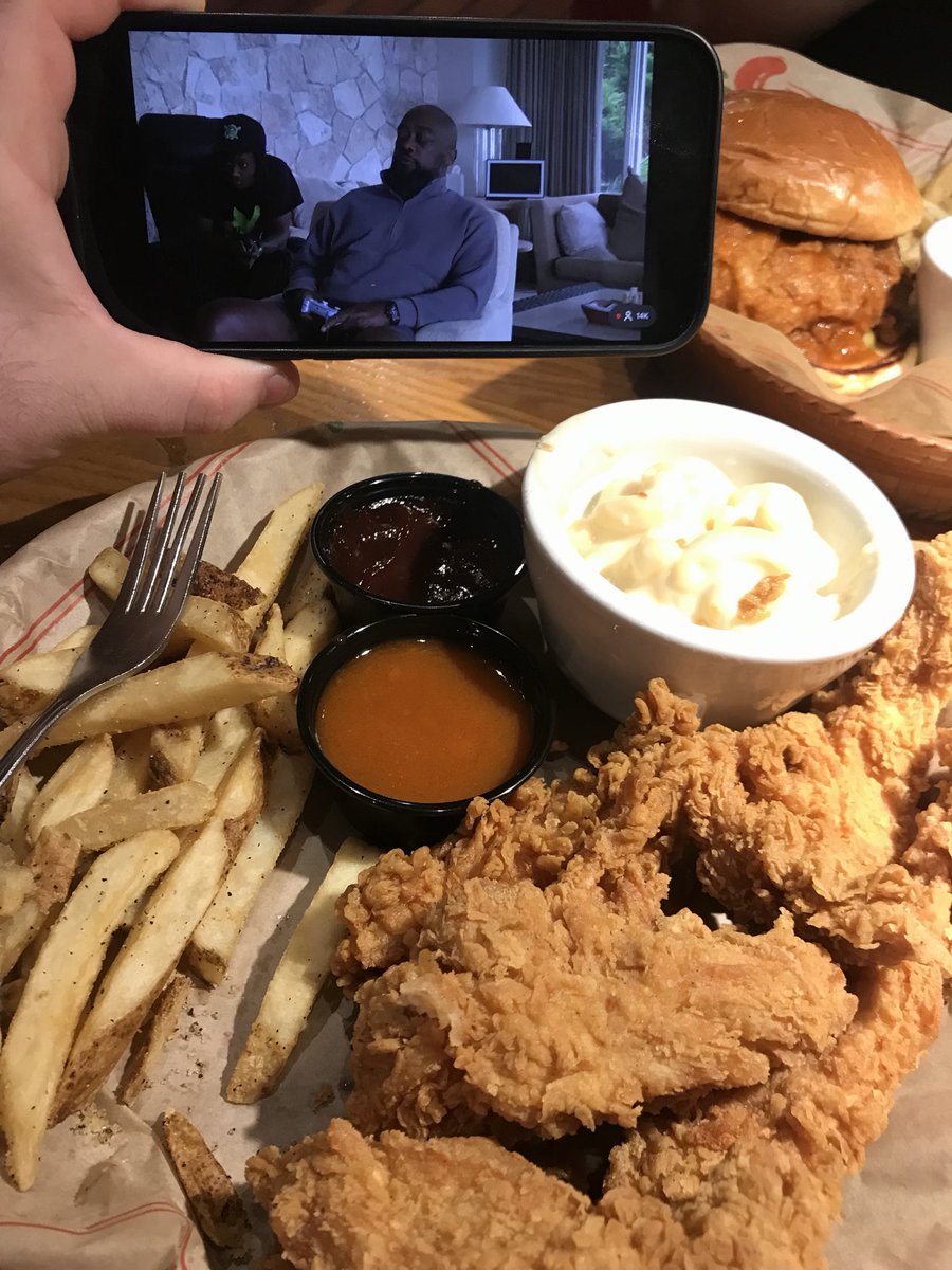 noahdarling_'s tweet photo. Took matters into my own hands https://t.co/EliEkWw1tr