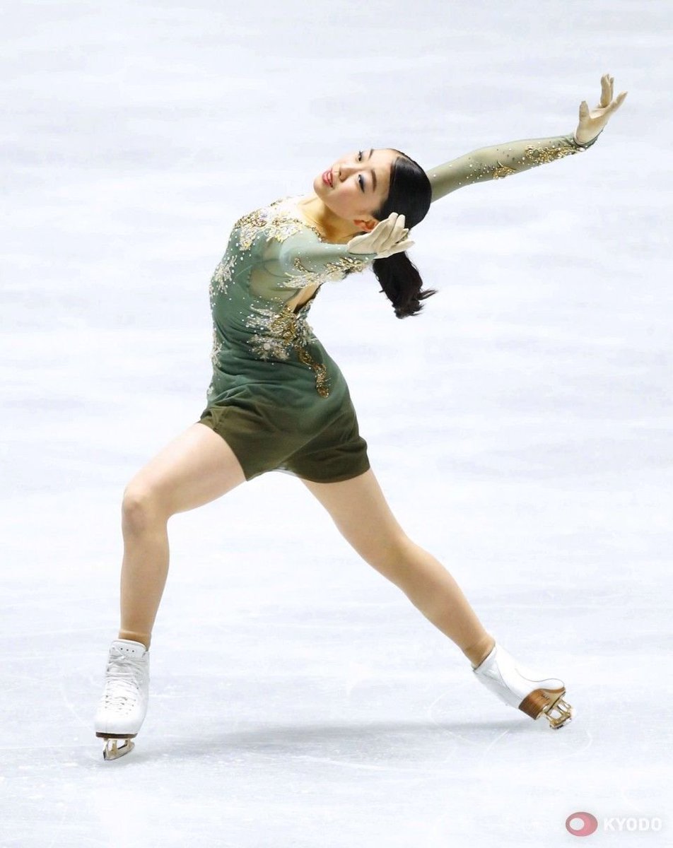 inashizukabauer's tweet photo. i'm not hearing ANYTHING abt whether GOATs in fs need ogm's because these beauties didn't even TOUCH olympic ice https://t.co/XrEblauJGE