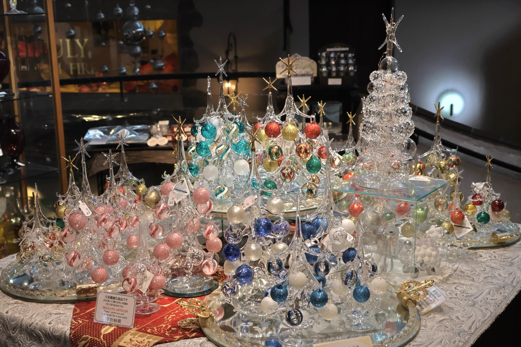 箱根ガラスの森美術館🐚10時開館 on X: 