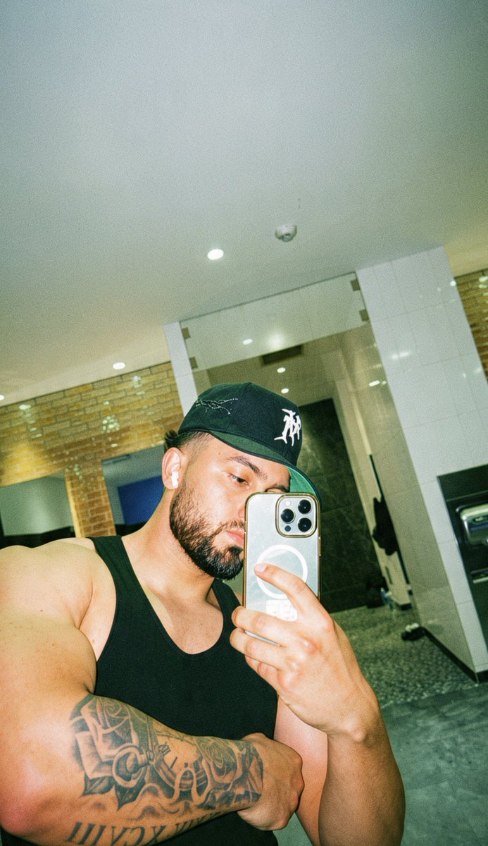 ogkrome's tweet photo. back on my bullshit https://t.co/uJ47xO5njv