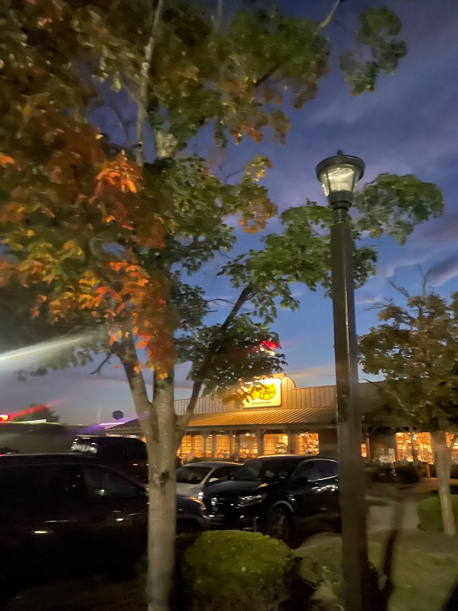 KimSoper's tweet photo. @CrackerBarrel would be nice if your company cared about the safety of your guests and employees. Lights have been out for over a year. I’ve been asking about them Since last year and my emails to corporate are ignored. Dark and unsafe.Lex ky 40505. #crackerbarrel https://t.co/hTFahxpwjx