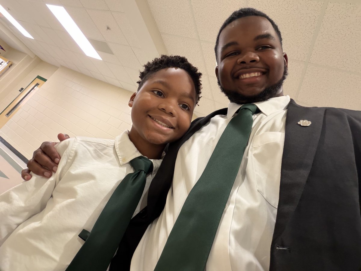 MrHarrisImpacts's tweet photo. Our young men stepped out looking GREAT yesterday! 👔🔥

And guess what… “Show Your Greatness” Day is just getting started! 💪🏽

Let’s continue to show up, stand out, and represent what it means to be a Man of Honor!

#MenOfHonor #ShowYourGreatness #TheInitiativeIsAllYouNeed https://t.co/6ghkAvSOhj