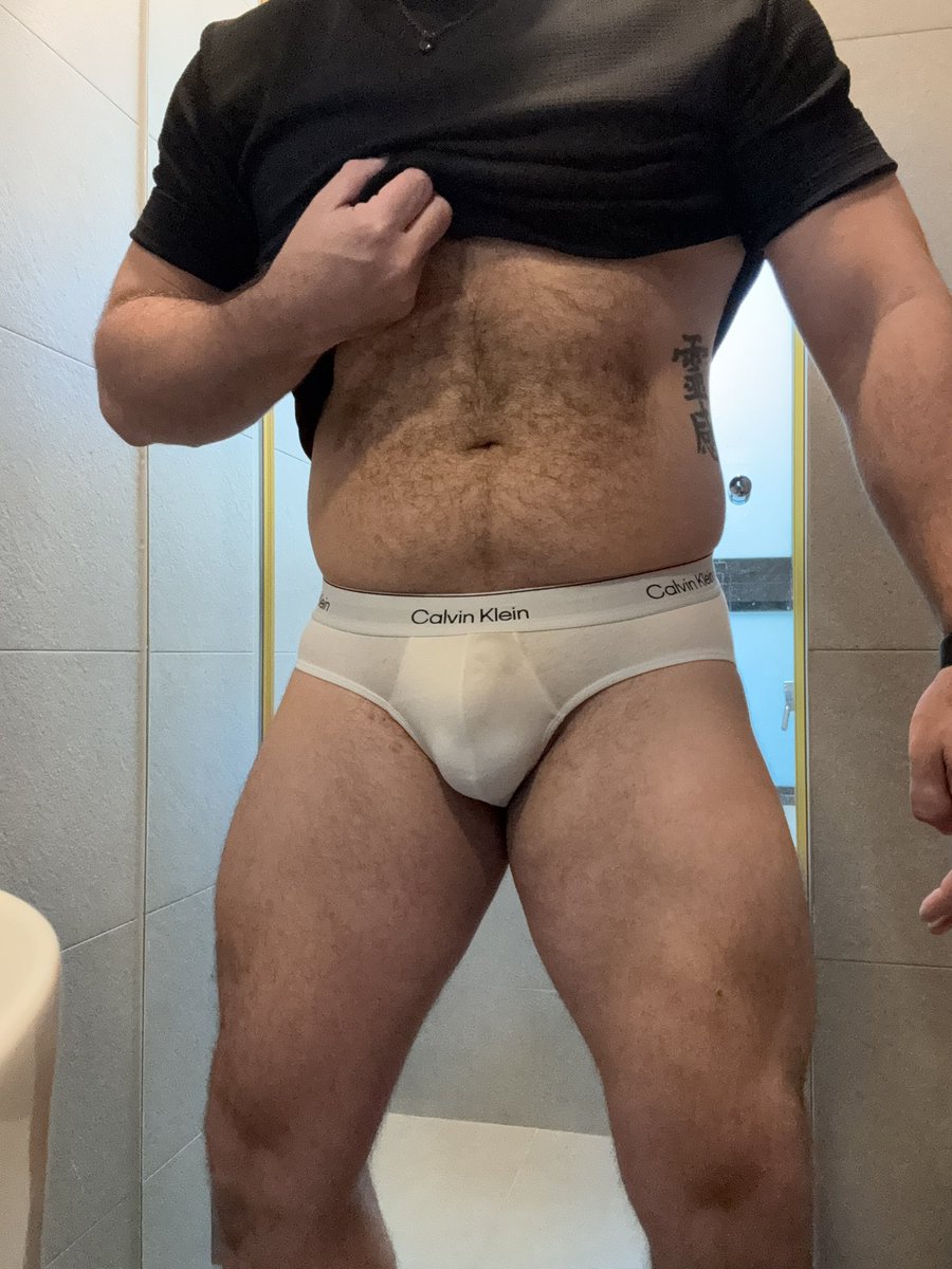 deputydman's tweet photo. I think the legs are coming thru… finally https://t.co/FBQDP6LCL9