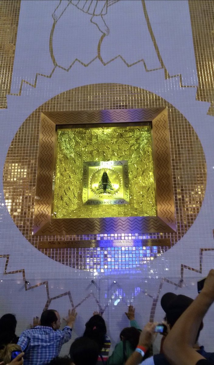 Lumateus's tweet photo. Próximo mês, tudo pronto pra visitar a casa da Mãe. Todo ano tem o dia de agradecer Nossa Senhora Aparecida. https://t.co/YkGqnufhey