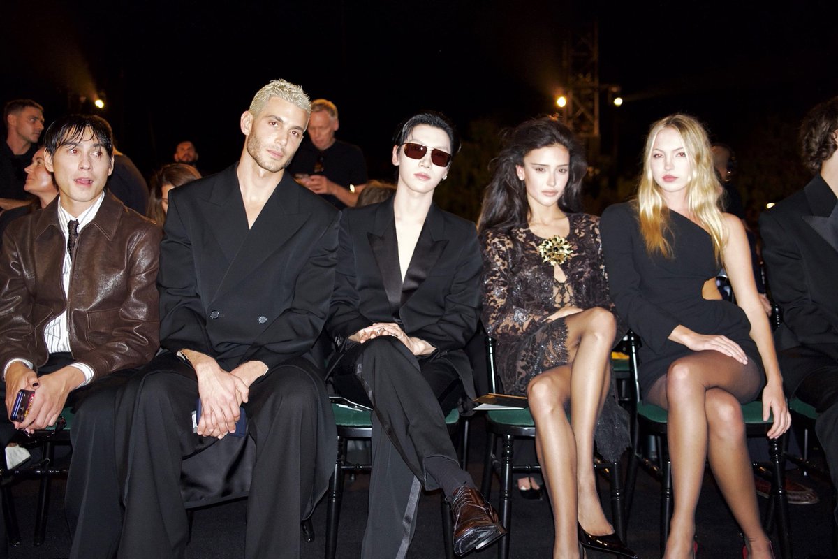 misskloss_1001's tweet photo. TEN graced the front row at Saint Laurent Women’s Summer 2027 alongside Evan Mock, Fai Khadra, Livia Nunes and Lila Moss.

TEN AT SAINT LAURENT SUMMER27 
#TENforYSLPFW27
#SaintLaurentxTEN #TEN @YSL https://t.co/SKEuUiOcf4