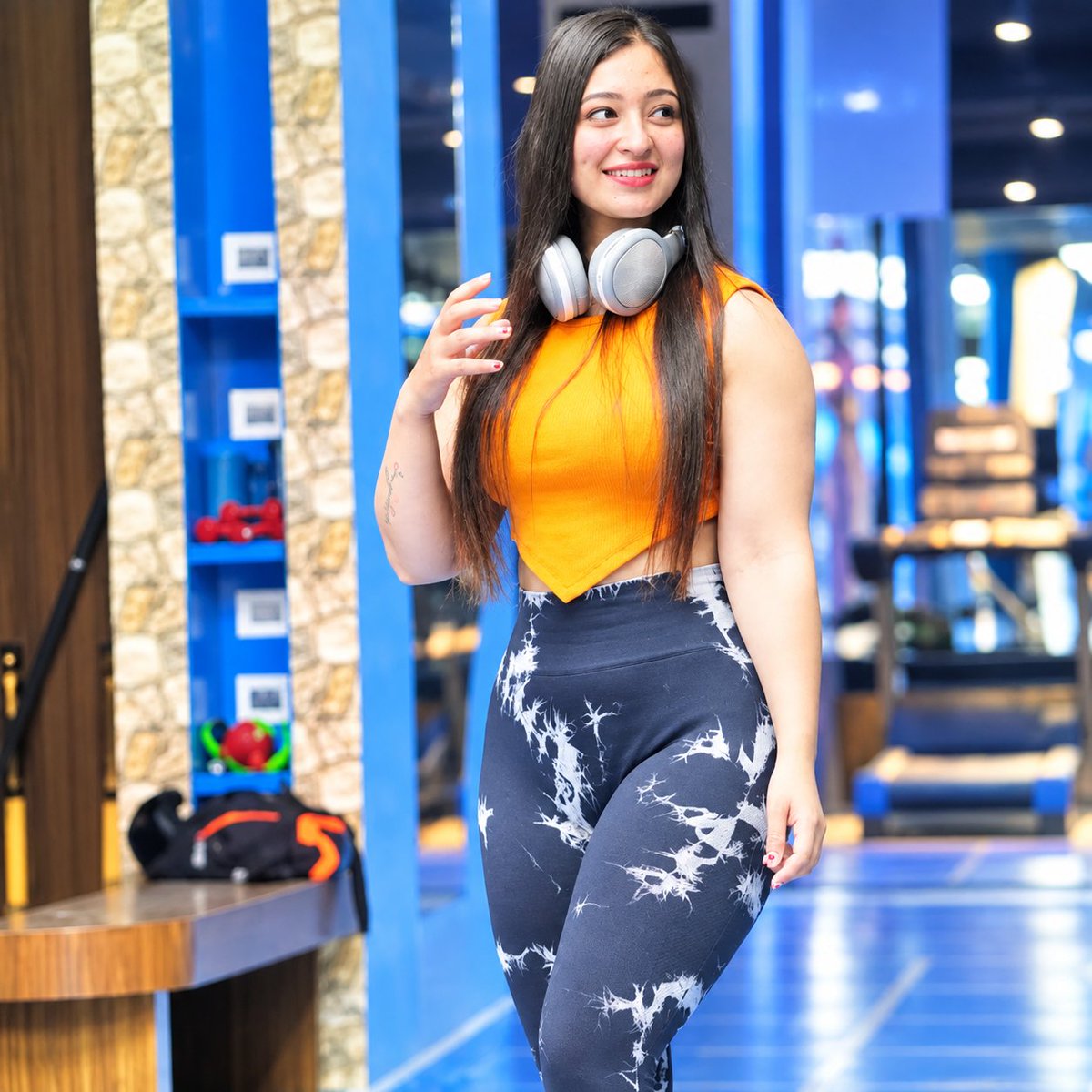 Shruti_here_'s tweet photo. Strong, confident, and unstoppable, turning every workout into a step closer to the best self. 💪🧡✨ https://t.co/Z7BAwdXobf