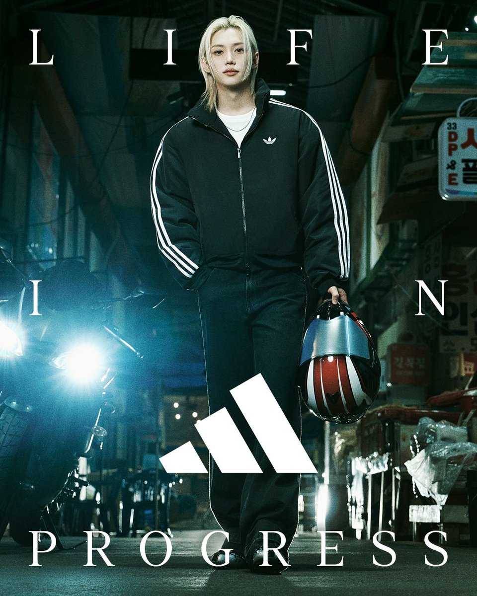 luckybbokari's tweet photo. Felix manejando moto, yes please 

FELIX ADIDAS LIFE IN PROGRESS
#FELIXxADIDAS https://t.co/kNfebEEJz9