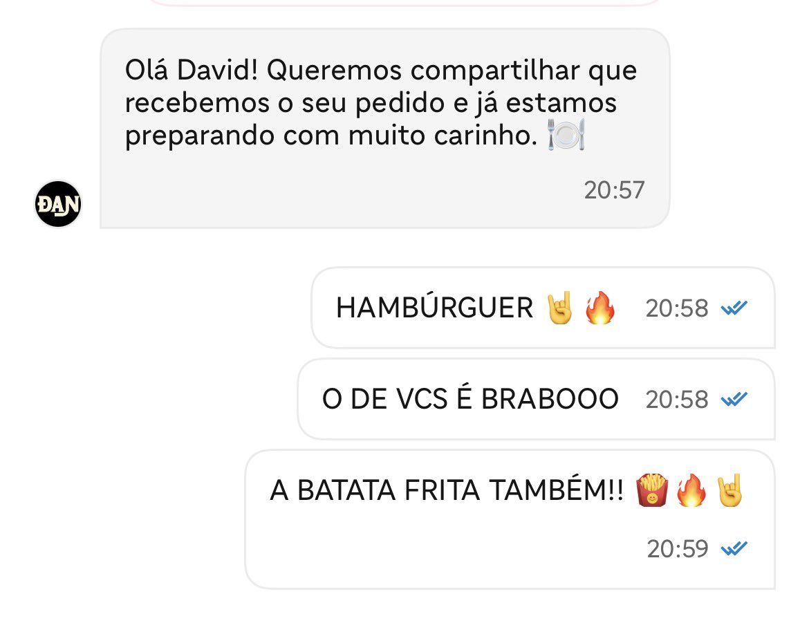 obreshii's tweet photo. não sei vcs mas eu ajo desse jeito no chat do Ifood dps de fazer pedido https://t.co/rOmMPZxdx2