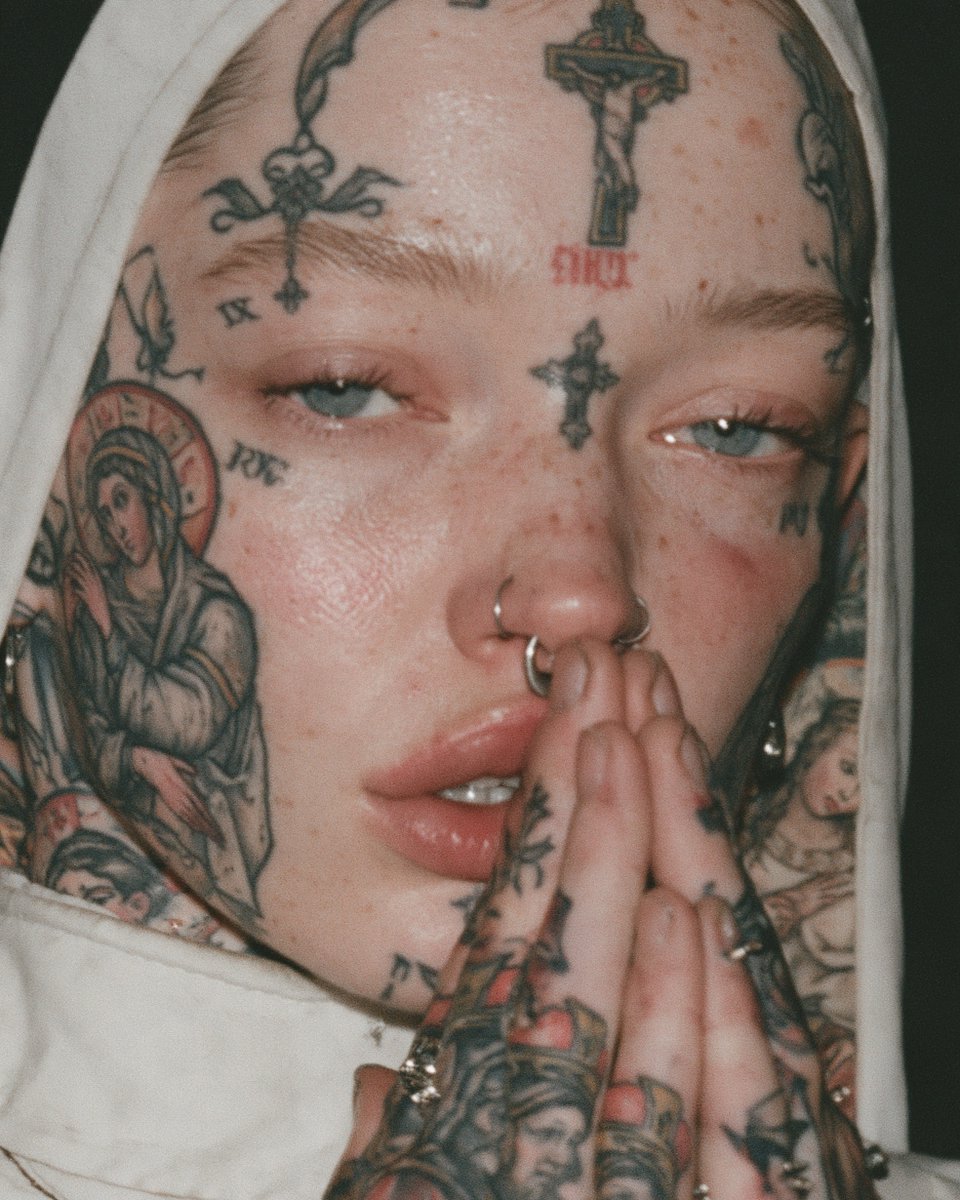 solisolsoli's tweet photo. I have my own way of praying · Deaddreamer https://t.co/LKvuRUx0Gc