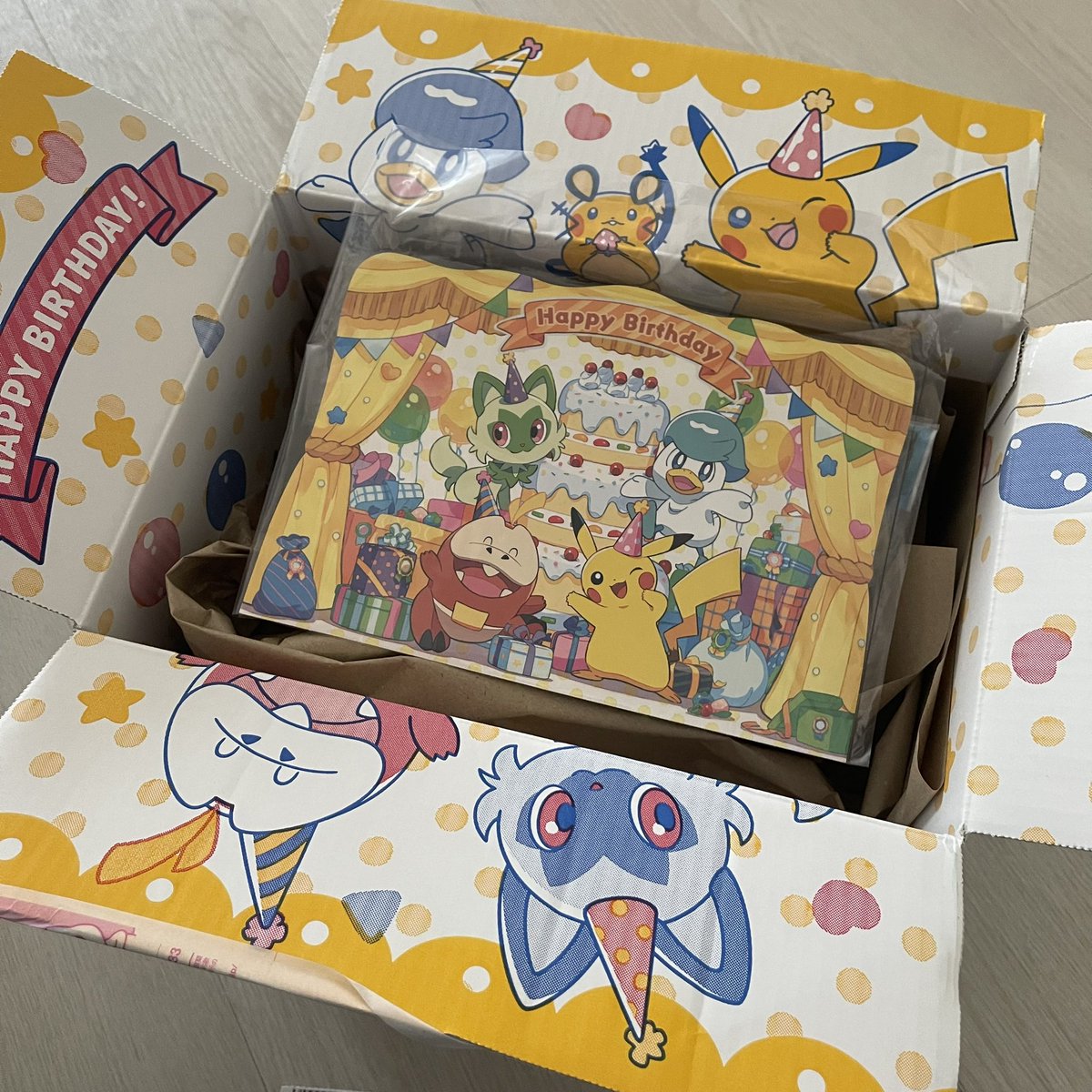 PIKAQUE_GAME's tweet photo. 誕生月やったけんか、
ものすごかわいいので届いた！！
なんこれうれしー！ https://t.co/pNoQLjGnUI