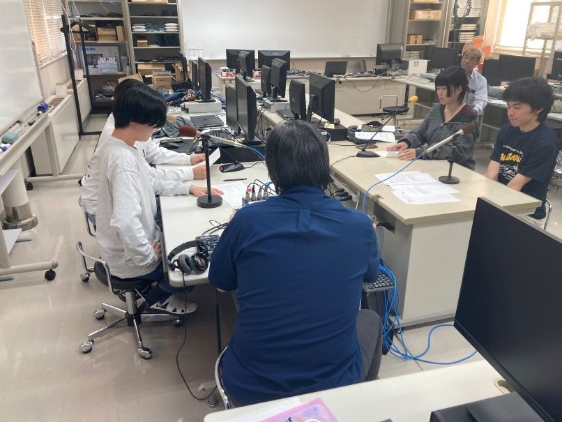 y_cit1993's tweet photo. 情報システム科の学生と佐藤校長が、エフエム山形「YAMAGATA CAMPUS TOURS」に出演します
放送日時：令和8年10月2日（金）20:00-20:30
https://t.co/dqBHhprb3Y https://t.co/gK1uVrxDDK