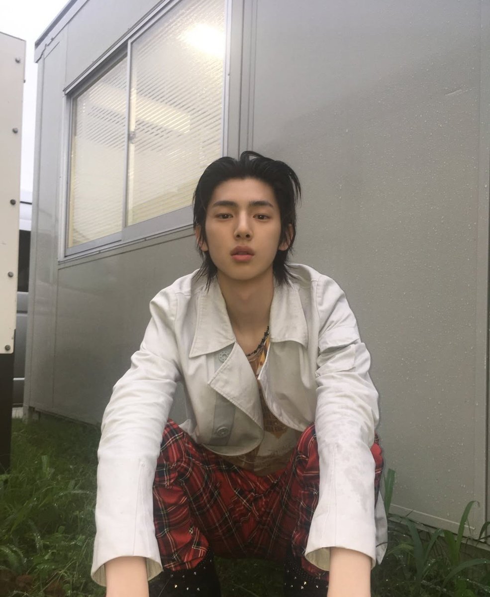 thvsays's tweet photo. love you juhoon https://t.co/SBNzuTpGiD