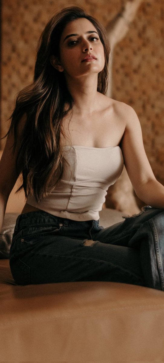 PVBharath14's tweet photo. #AshikaRanganath🤍😘🔥🔥 https://t.co/rqZnwvRodl