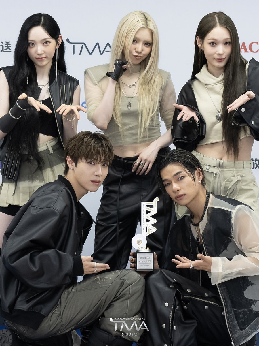 thefact_TMA's tweet photo. 📸 2026 TMA | #올데이프로젝트 #ALLDAYPROJECT

등장부터 시선 집중 👀

자유로운 에너지와 독보적인 무드로
2026 THE FACT MUSIC AWARDS 무대를 채운
ALLDAY PROJECT의 순간을 공개합니다.

#2026TMA #TMA #THEFACTMUSICAWARDS #더팩트뮤직어워즈 https://t.co/PEU7trHCkI