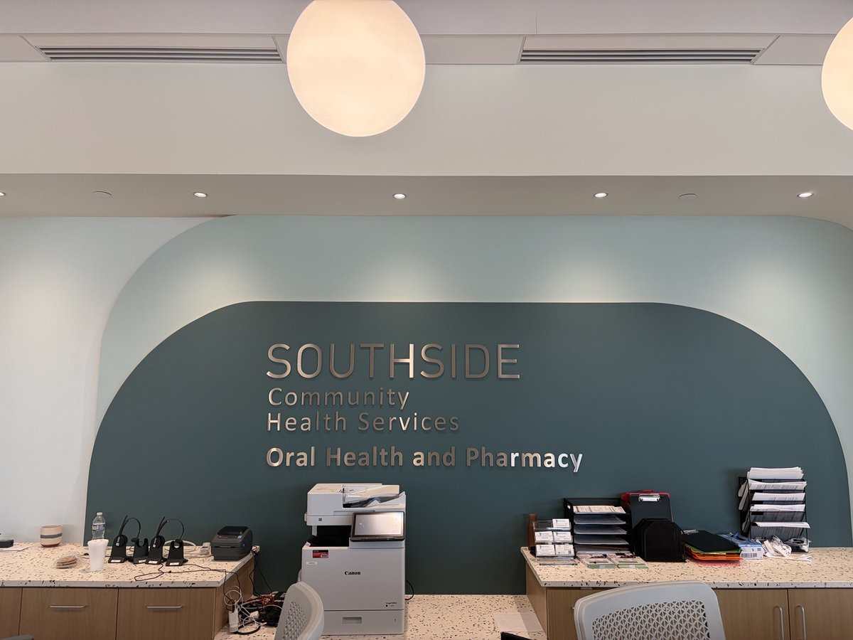 D4Commish's tweet photo. Recently, @anquam62B and I
visited Southside Community Health Services, now relocated from Green Central Elementary to a beautiful, welcoming clinic with expanded hours and accessibility. Primary care to dental, vision and behavioral health, new &amp; in the heart of our community. https://t.co/QfkRHUcDdM