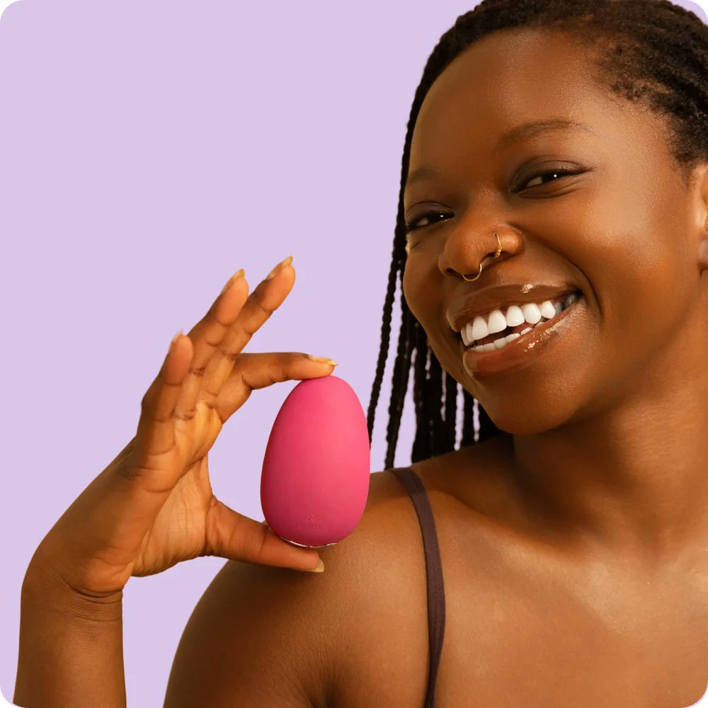 Condomscanada's tweet photo. Time to do something uplifting? Maybe today is YOUR DAY? #TimeOff #TellYourBoss. Enjoy #Jejoue #MimiSoft and #Romp #LemonCrush #ClitoralVibrators. Browse our #ToyPage for more. FREELUBE with your online order. Enjoy alone or with a special friend. https://t.co/plkubX5WZo