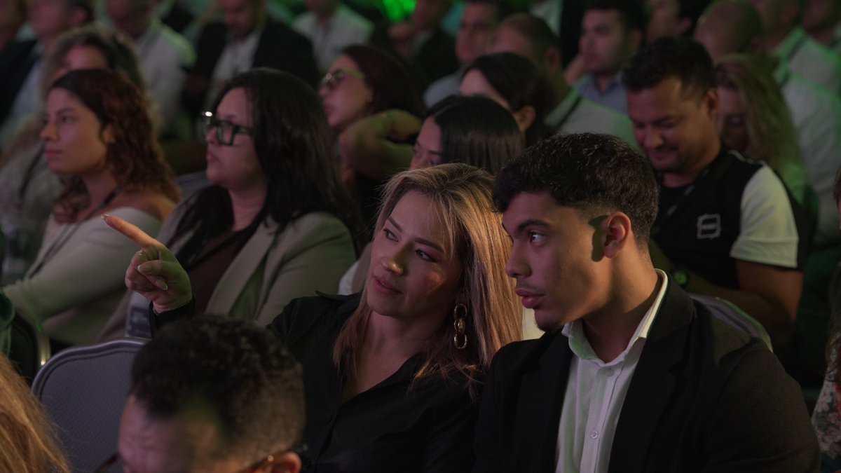 Ruta_N's tweet photo. El foro reúne conversaciones clave para Antioquia: desde la minería con el viceministro de Minas @madrinan_luis, hasta espacio para los temas internacionales que apuestan por la región, pasando por moda y mujeres que están liderando el sector empresarial. 📊

Esto es un poco del Foro Forbes Antioquia 2026. 

@forbescolombia