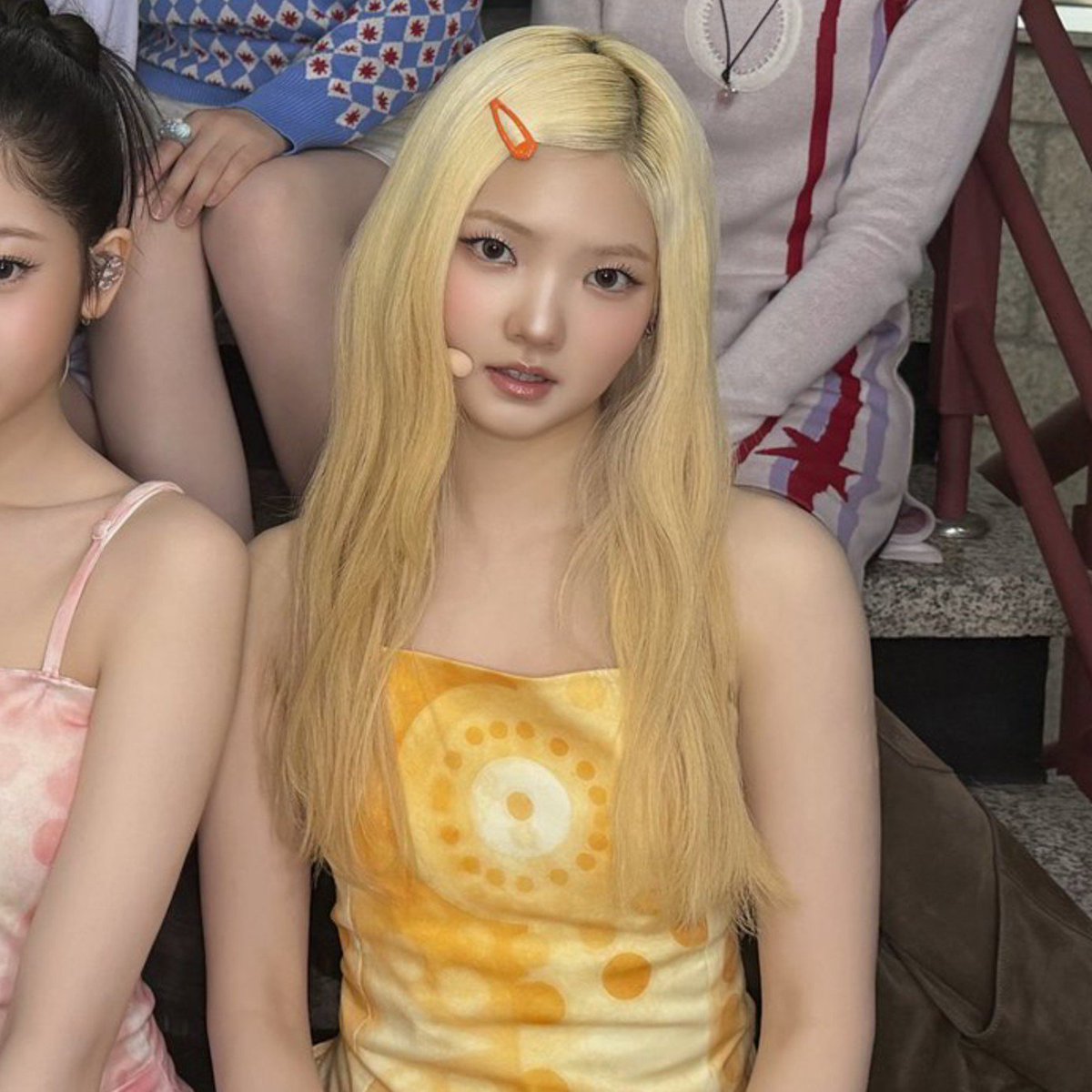 tuidoorism's tweet photo. seohee is so lemon meringue like its literally her https://t.co/4ZUtW5rBwN