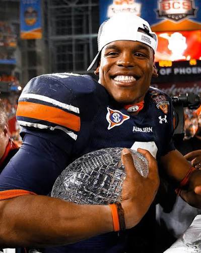 JT_Tillman29's tweet photo. #AGTG I am EXTREMELY BLESSED to receive an 🅾️ffer from The University of Auburn!!

@TuckerFootball @FBCoachBHenry @DbCoachJulian @OCUniversity8
@DekalbRecruits @RecruitGeorgia @RecruitNE_GA @GAPrepVarsity
@VarsityGeorgia @najehwilk @PrepRedzoneGA
@CJacksonPRZ @CalebSisk_ @benjaminwolk
@ChadSimmons_  @CClemente247  @NathanKing247 @Auburn247 @AuburnMade @kaelenskipper @CoachHutzler