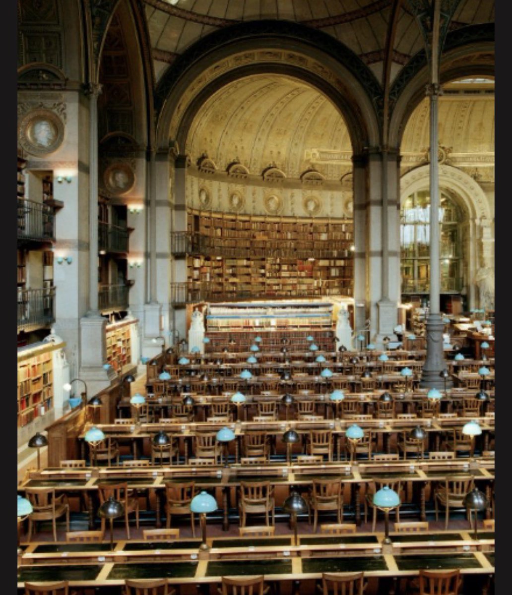 luusssso's tweet photo. Photographs of the Bibliothèque Nationale de France by Candida Höfer (1997-98) https://t.co/aVRZvuonnv