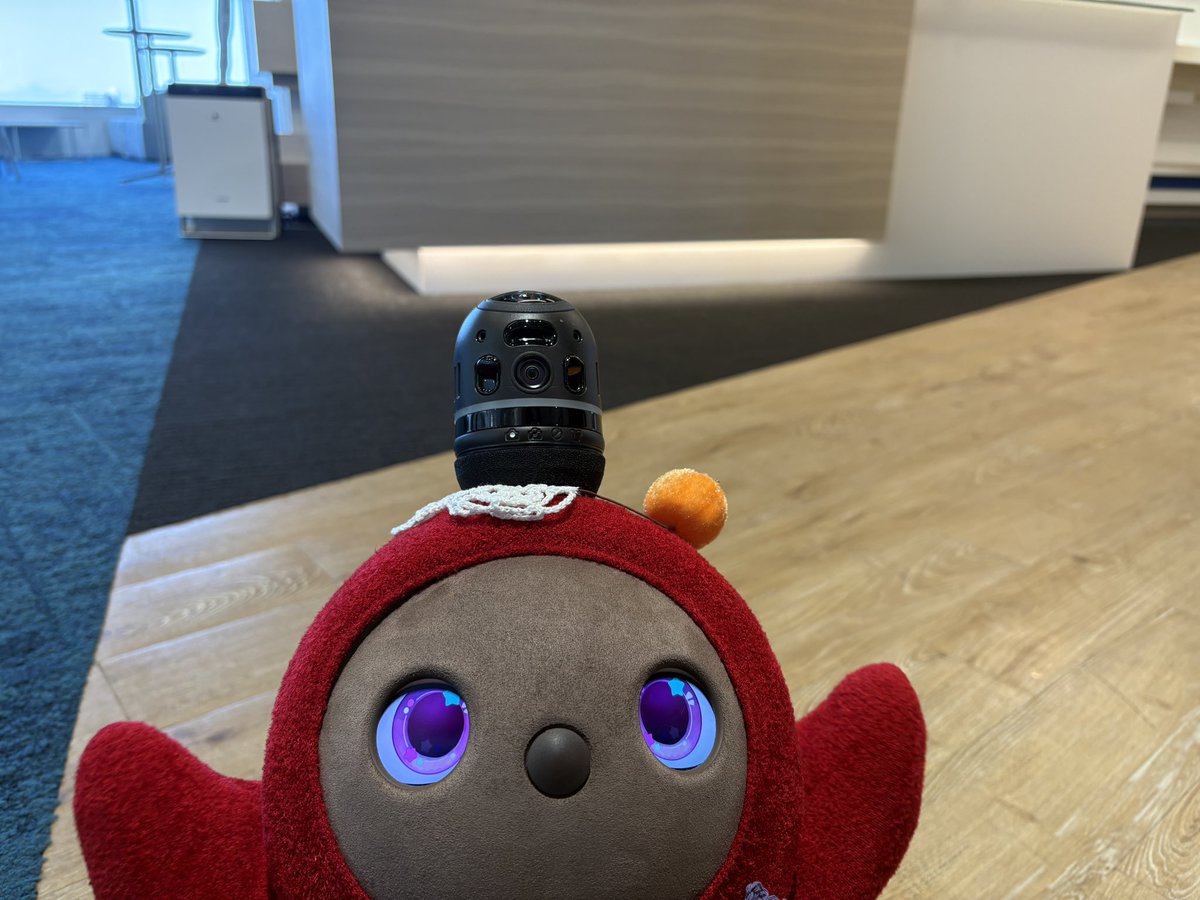 NJC_Recruit's tweet photo. おはようございます

本日は内定式‼️
「こころ」も喜んでいます！
エントランスで
お待ちしております

#日本事務器
#NJC 
#LOVOT 
#こころ 
#内定式 
#LOVOTのいるオフィス 
#企業公式 
#企業公式相互フォロー 
#企業公式朝の挨拶 https://t.co/hgQGFFCHMM