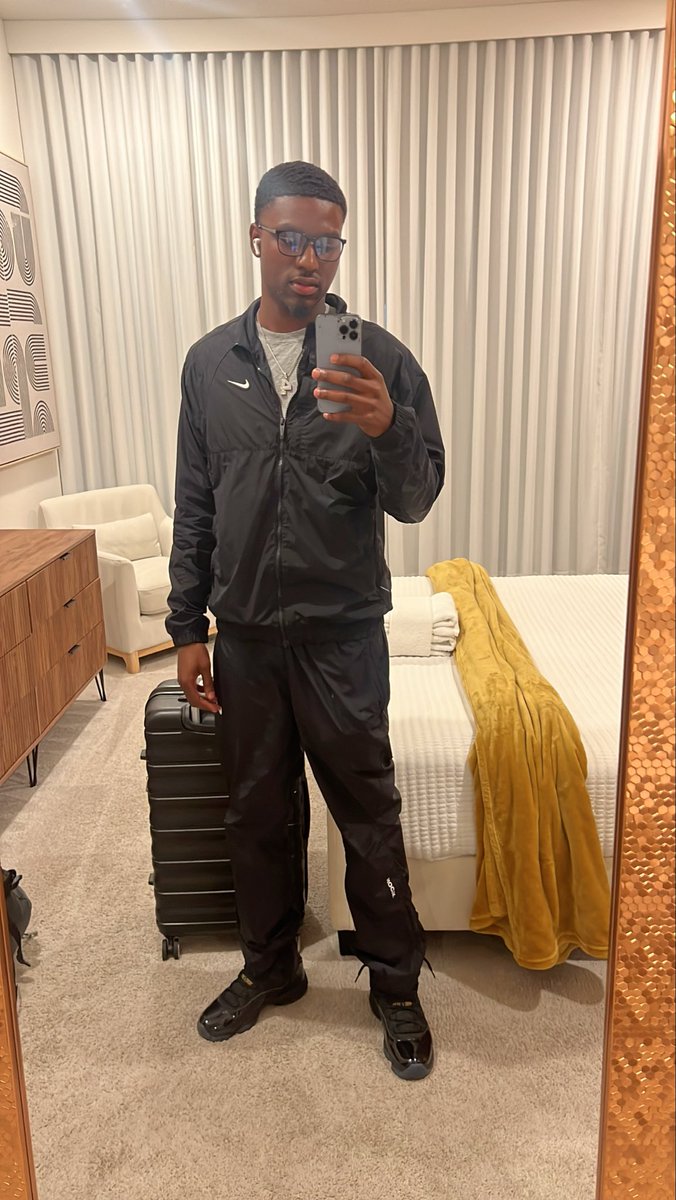 rodjones4x's tweet photo. 🦅 #BackandBetter https://t.co/LbdxSmWHuv