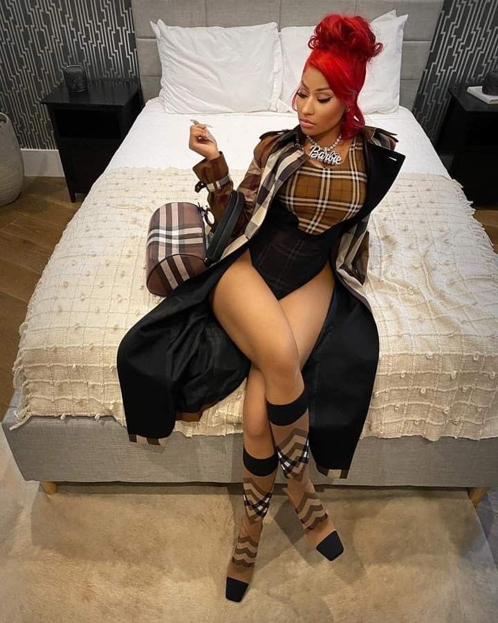 waxoffbarbie's tweet photo. @Shvdabarb 💋 https://t.co/2HiAQmgR7V