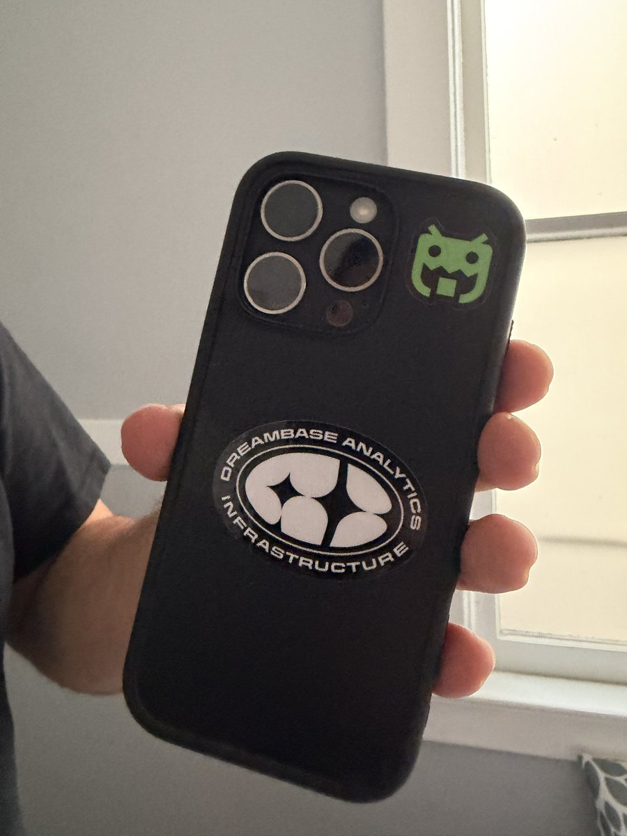 DreambaseAI's tweet photo. Starting to level up the devices! 👾 https://t.co/75z8P5Oowa