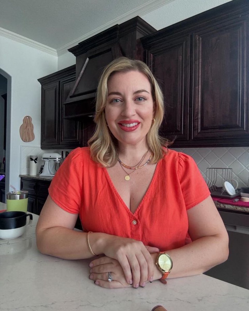 Russbelportala1's tweet photo. 43 years old from Wellington, single and divorced ❤️🥰 https://t.co/Lvj6MIZBPy