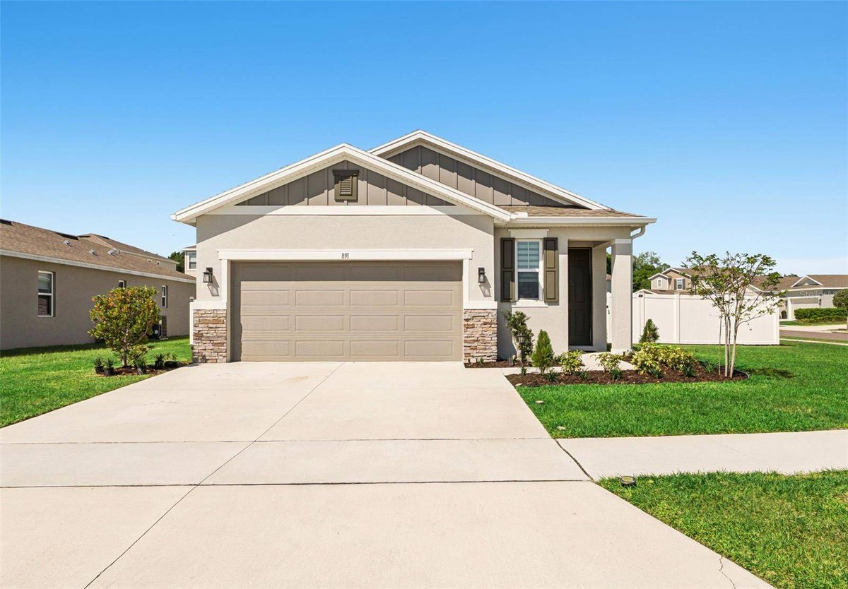 PersaudGroup's tweet photo. 💥 Just Listed!💥

891 BLUE CREEK DR, Haines City, FL 33844
🛏️ 3  Beds • 🛁 2.0  Baths • 🏠 1,726  SqFt
💰 $324,999

ℹ️ More Pics &amp; Info: https://t.co/EUZupeSADp

Contact Us to Schedule a Private Tour https://t.co/qa4T5TzHkN