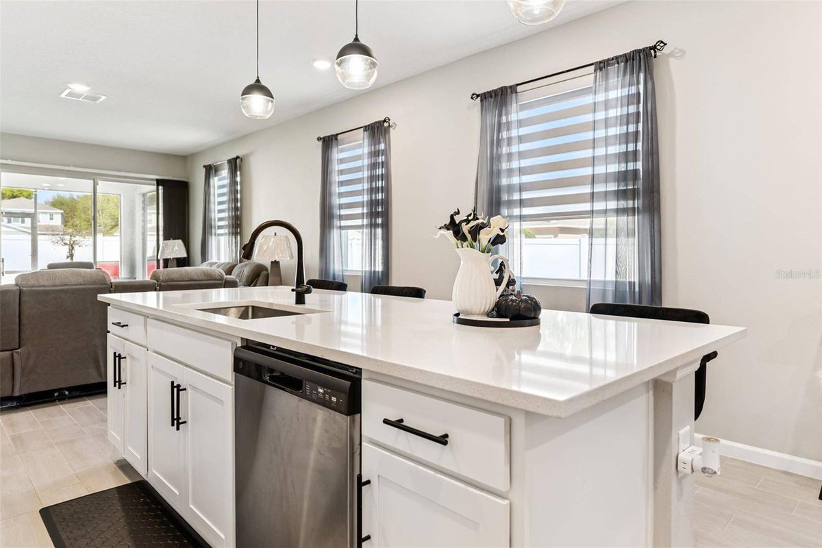 PersaudGroup's tweet photo. 💥 Just Listed!💥

891 BLUE CREEK DR, Haines City, FL 33844
🛏️ 3  Beds • 🛁 2.0  Baths • 🏠 1,726  SqFt
💰 $324,999

ℹ️ More Pics &amp; Info: https://t.co/EUZupeSADp

Contact Us to Schedule a Private Tour https://t.co/qa4T5TzHkN