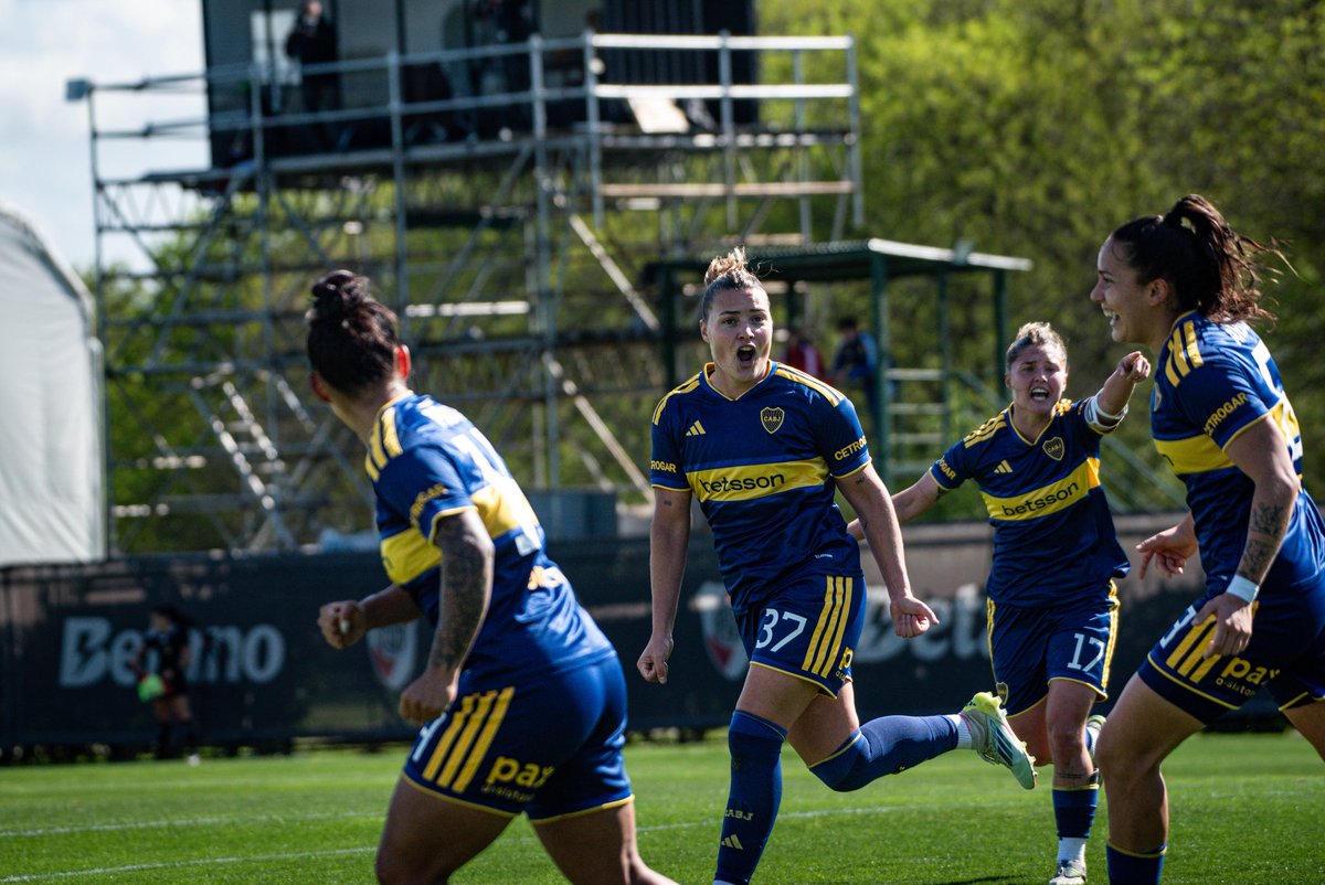 BocaJrsFutFem's tweet photo. MAMÁ YO QUIERO OH 😎⚔️ https://t.co/PGA4M2NGSl