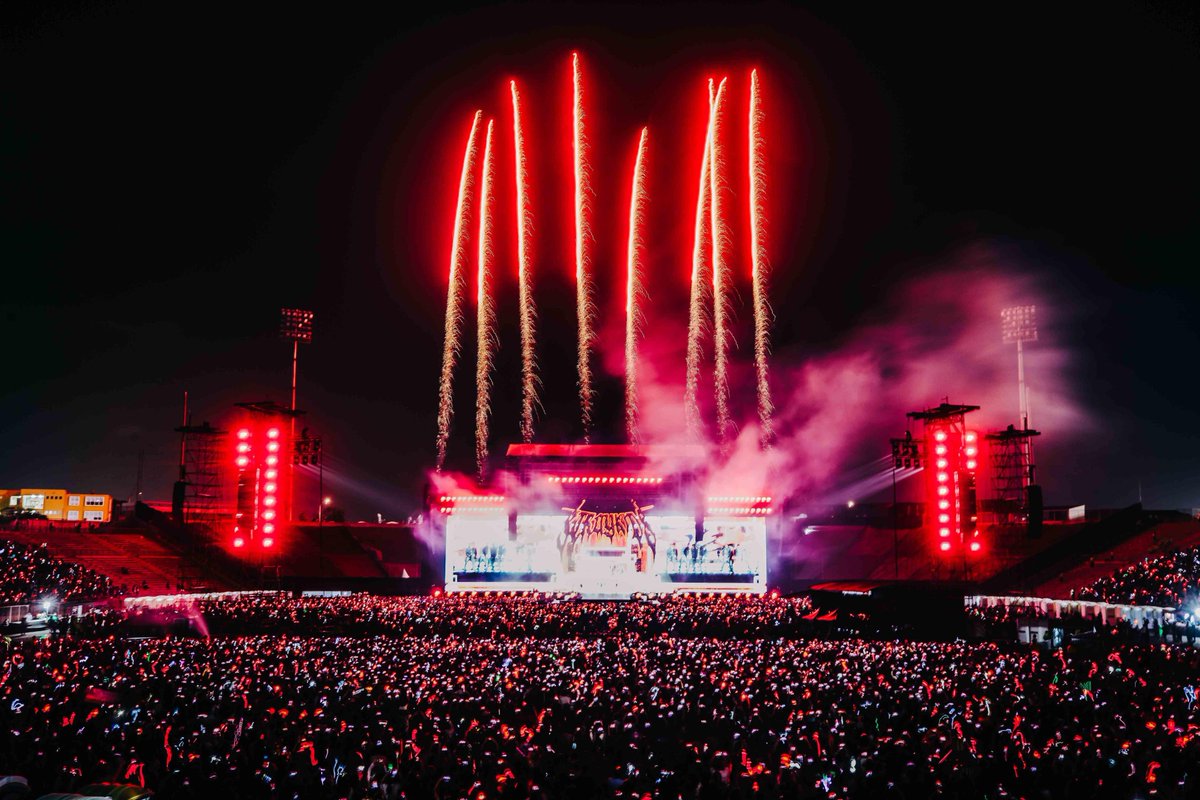 FLASHE_OFICIAL's tweet photo. Lo vivimos. Lo fotografiamos. Lo recordamos. 🇵🇪📸
Ahora queremos volver a vivirlo. 🫶

¿Listos para repetir el recuerdo? 👀
VAMOS, Perú. 🎆✨

#PeruWantsSKZBack #StrayKids #FLASHÉ #Fotografía https://t.co/7DrhQJIw5U