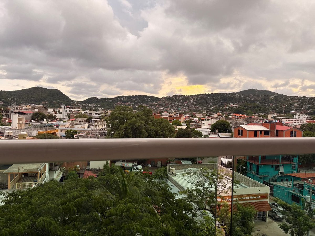 Azuldevida's tweet photo. Desde aquí los veo https://t.co/6ck3kVZHR3