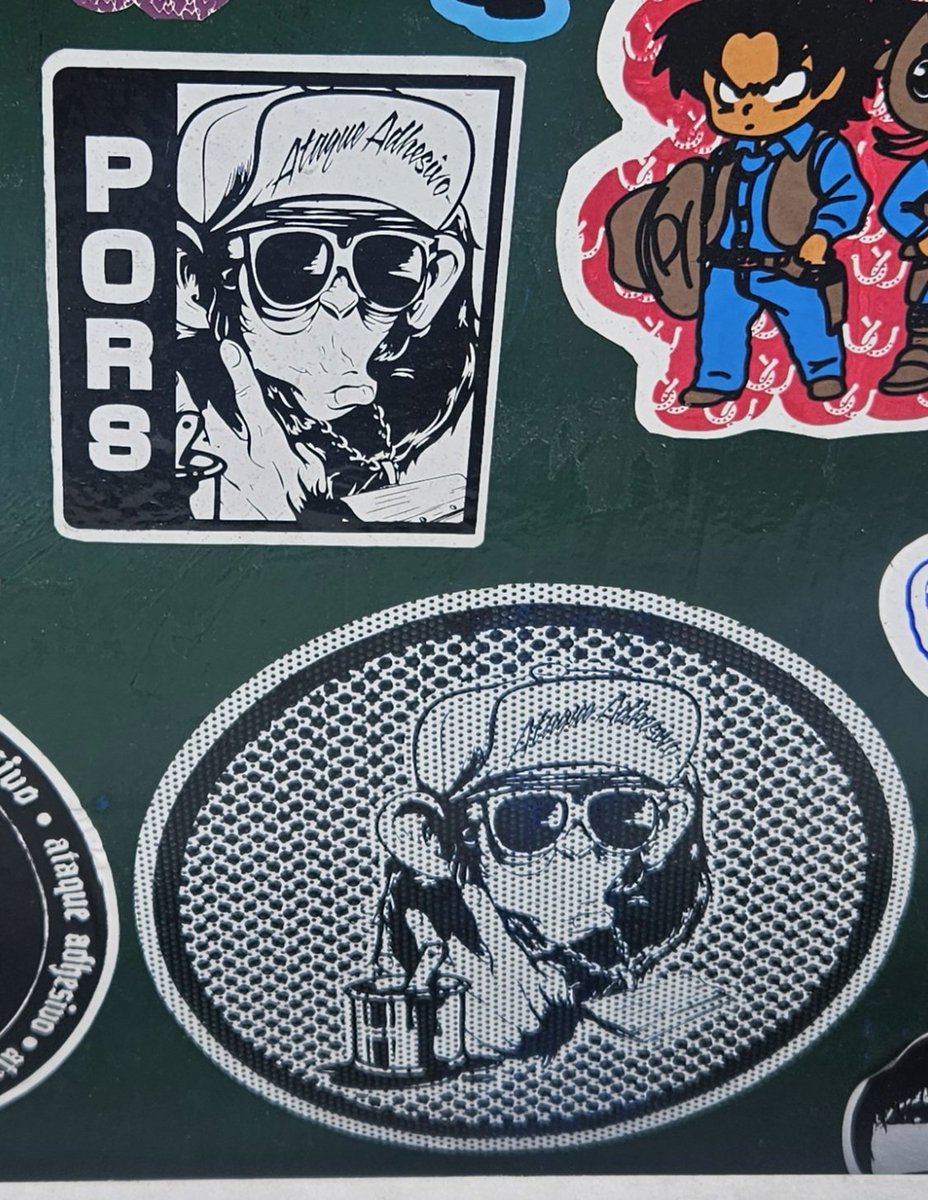ferras396's tweet photo. Día 3 tomando foto de stickers qué encuentro en la calle
A este lo llamo: Chango cool, la neta no se me ocurrió un nombre más creativo https://t.co/STZLJPI1bu