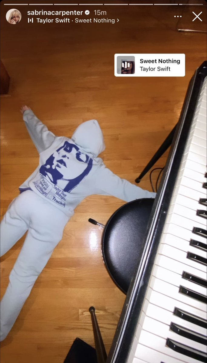 headtaybrina's tweet photo. THIS OUTFIT REMINDS ME OF A LITTLE SOMEONE https://t.co/kdoRVvIvtx