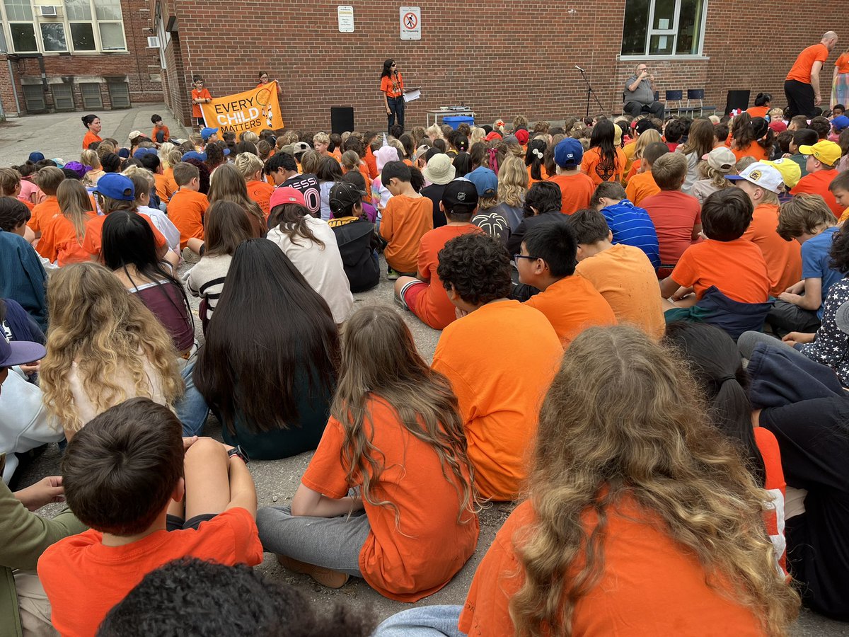McM_MsT's tweet photo. #OrangeShirtDay🧡 #EveryChildMatters🧡
We are wearing orange as a symbol of our commitment to understanding, truth  &amp; reconciliation; supporting peers &amp; families who are survivors &amp; lost loved ones 
@tdsb @McMurrichParent @TDSB_McMurrich https://t.co/qgn4xc3DVl