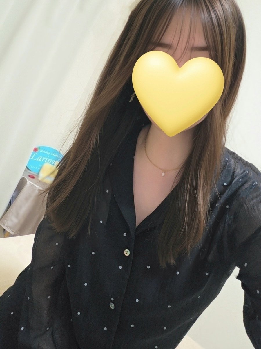 ES_Larimar's tweet photo. サロン｢ラリマー｣一周年💎

始める前は、自分の進む道ってこれでいいのかなぁと思う時期もありました🥺

でも、皆さんの温かさや応援、素敵なご縁に恵まれて、一周年を迎えられたことを本当に嬉しく思います💐

ありがとうございます🥰

これからも私らしく、皆さまに寄り添っていけたらと思います🤍 https://t.co/N2HnvDMExb