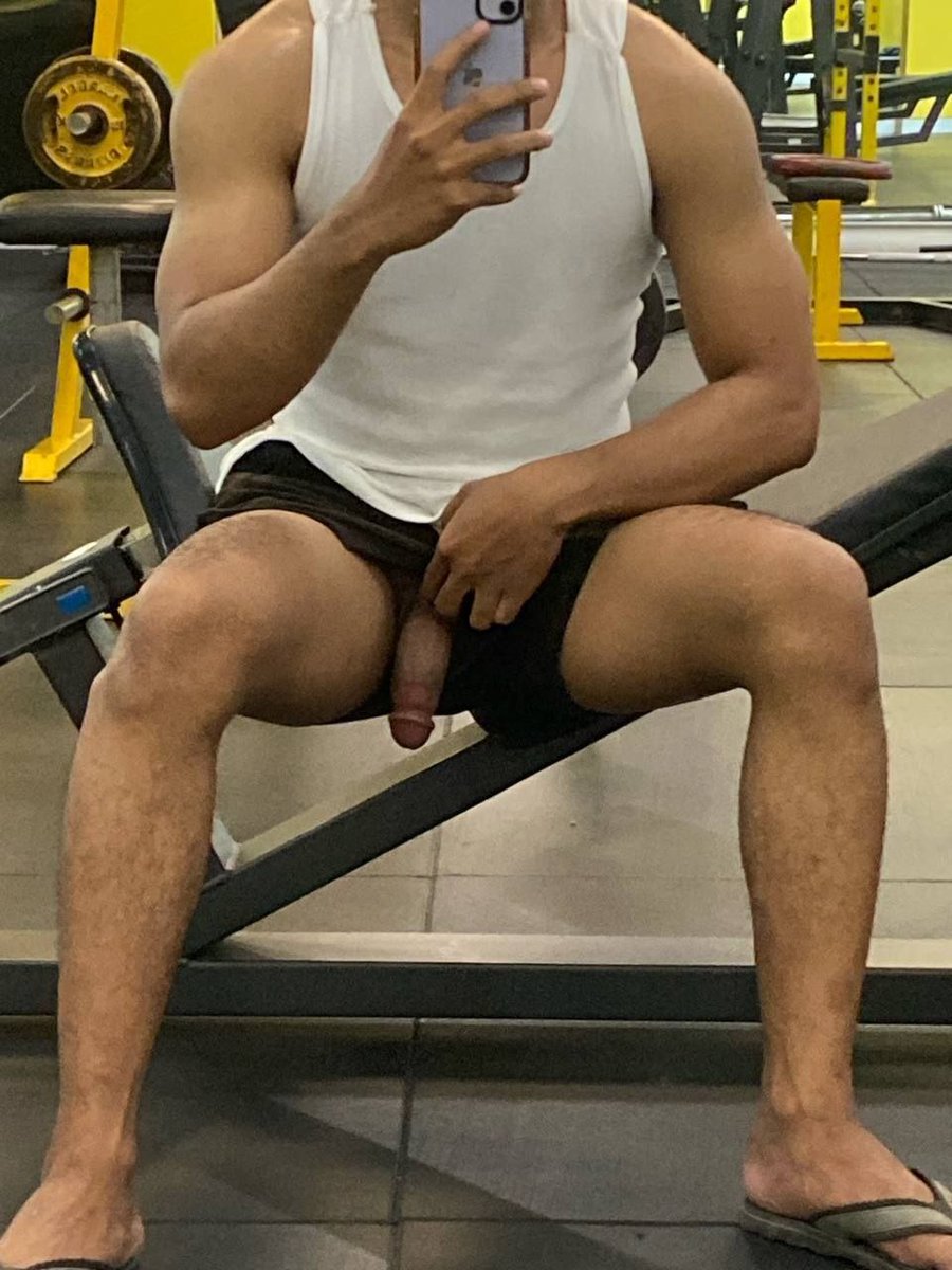 dimdim4172's tweet photo. Pernah gak sih lu lagi ngegym tiba2 sange https://t.co/G2G5SGfY9l