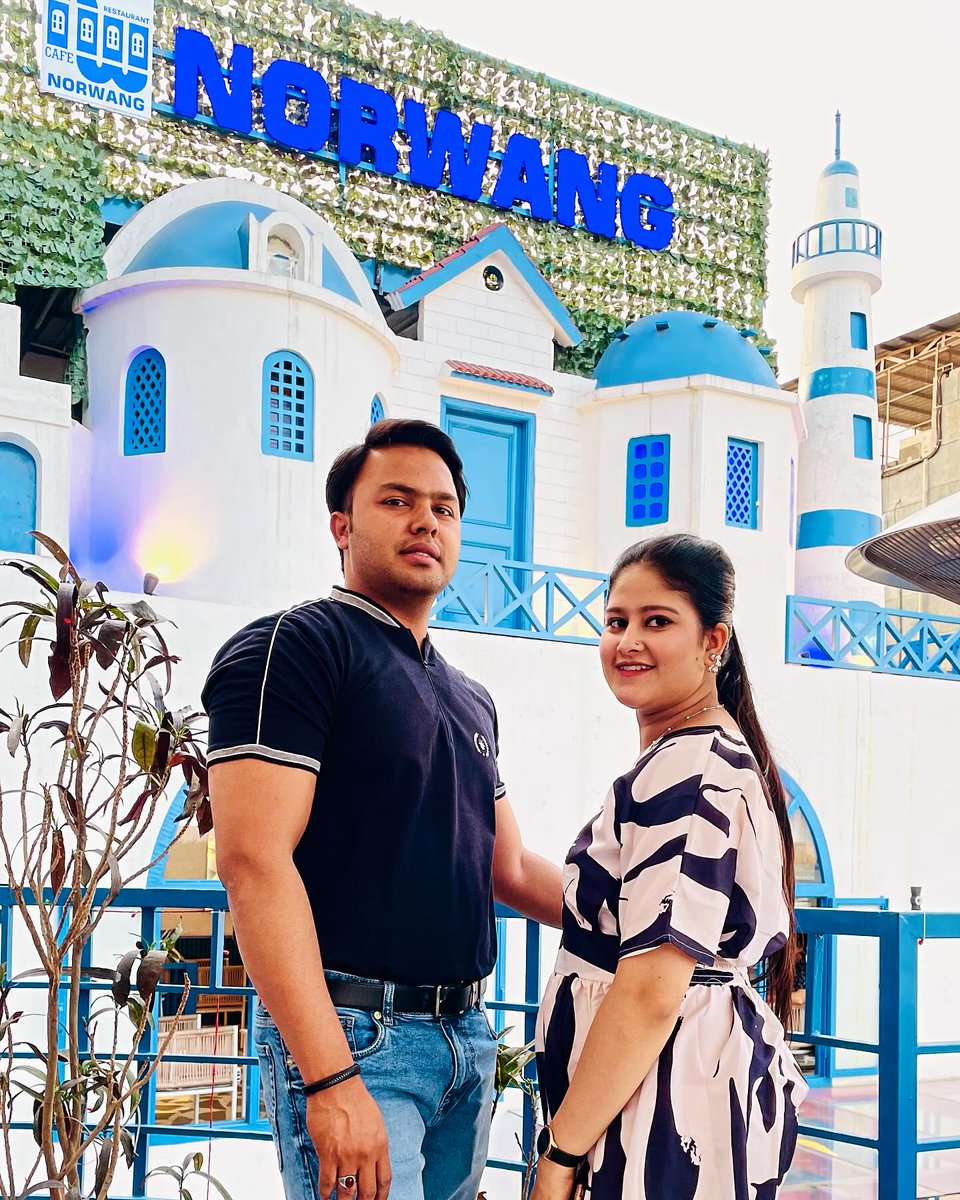 allisonrobertsj's tweet photo. Alhamdulillah, two wonderful years completed. Happy 2nd anniversary to my whole world. https://t.co/PsqhvcVfEf