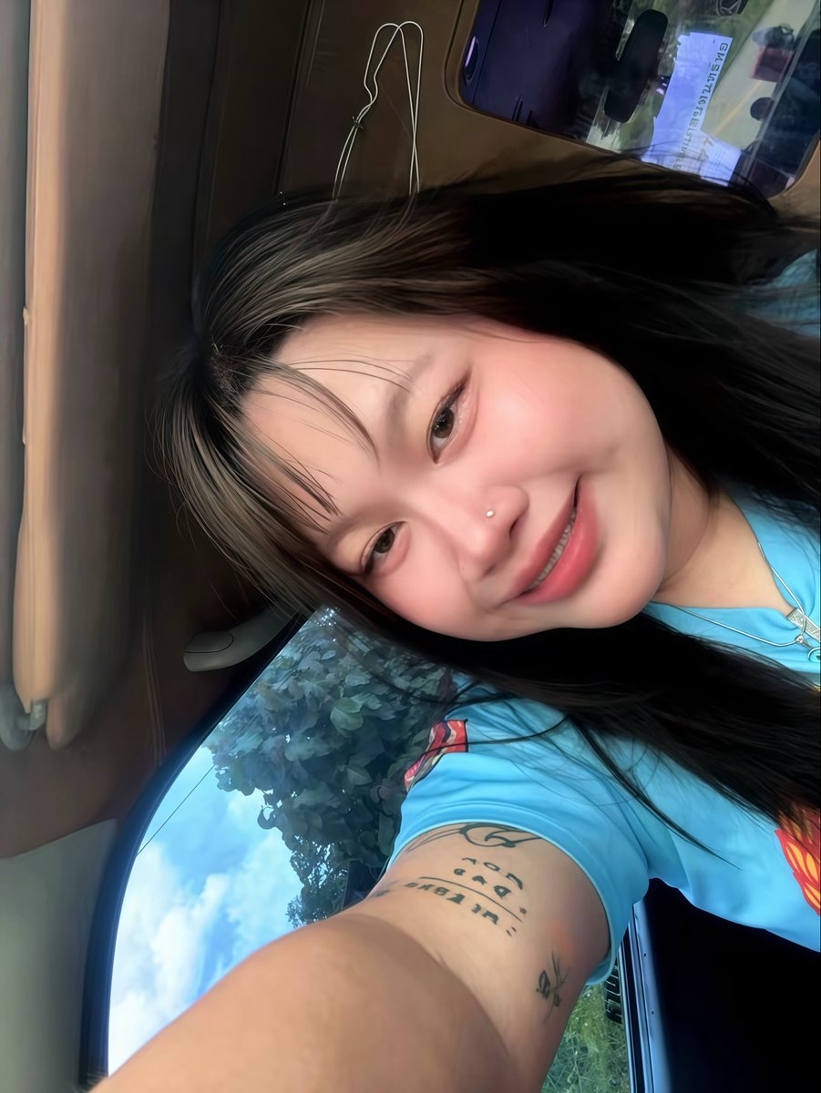 kp9041's tweet photo. หน้าเหวี่ยงยิ้มหวานมีใครชอบไหมคะ https://t.co/URqRTnpWkU