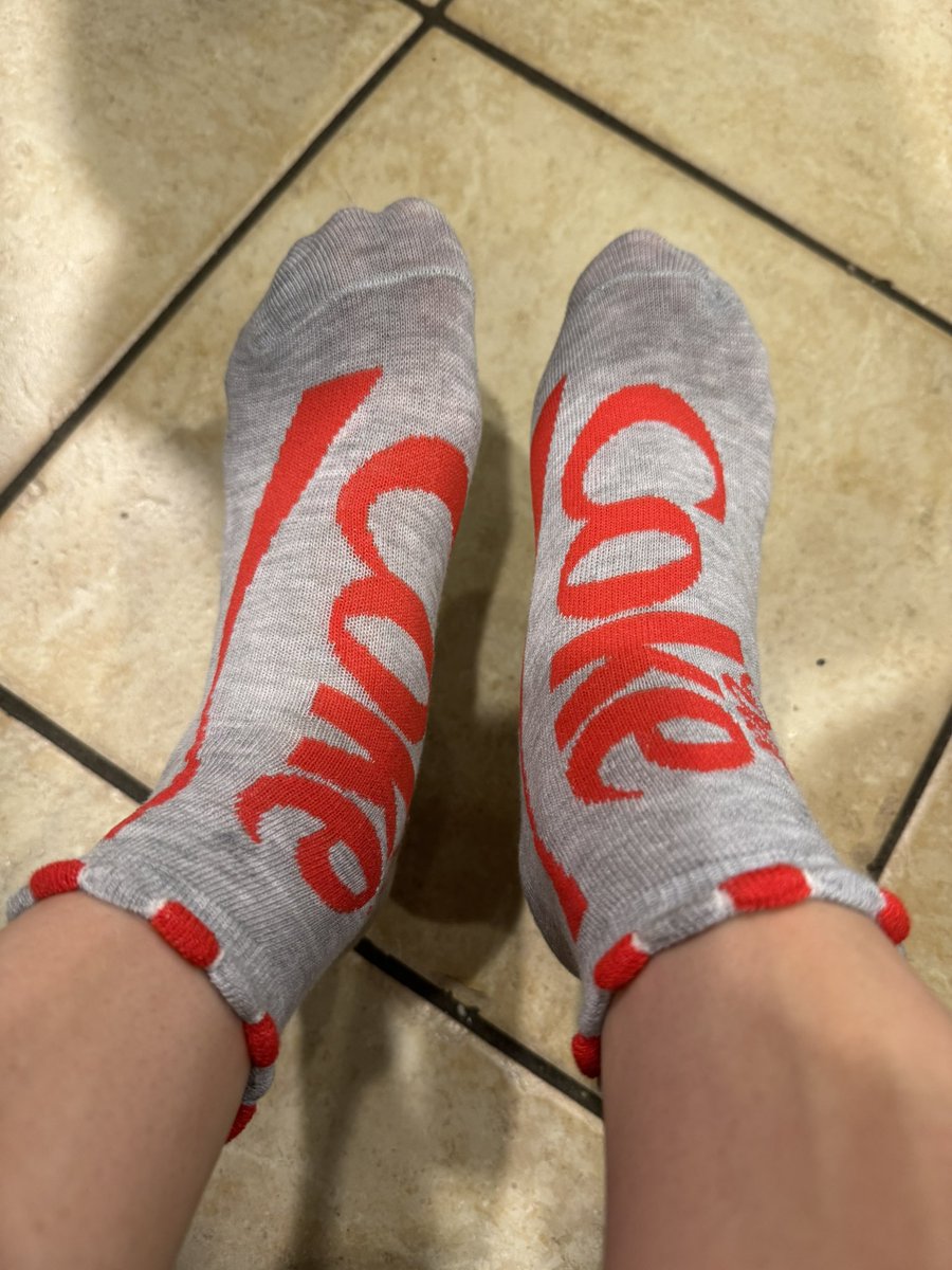 yrgoddesskenzie's tweet photo. A thirst trap for all of the footboys… if you stroke to this, you owe me Diet Coke money.

findom femdom socks sockfetish footfetish footboy footslut fabricsexual toes cuck fincuck gooner goonfuel losersexual https://t.co/ZqZJQ5sXAy