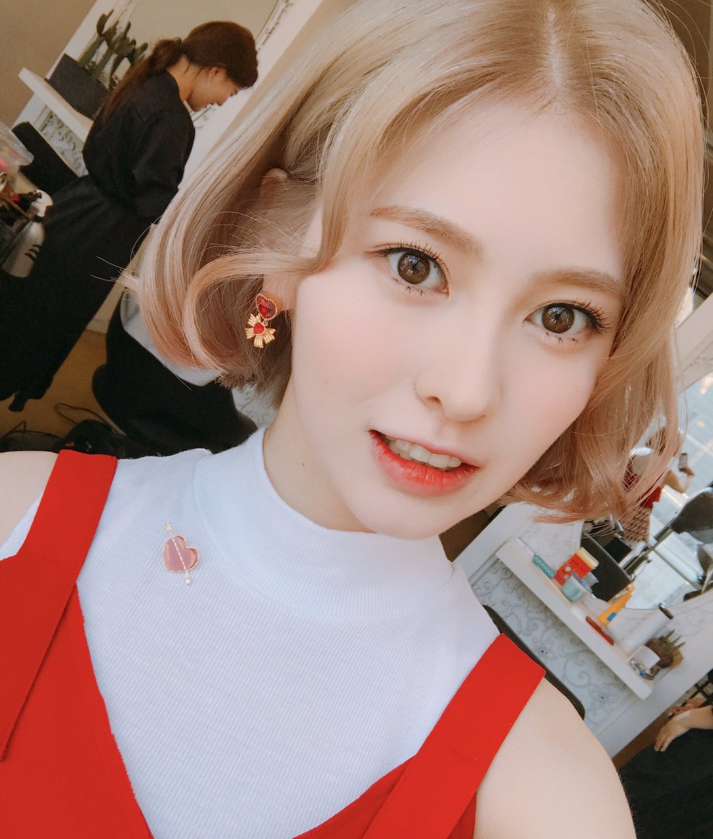 ohdicupid's tweet photo. con la temática de pastelita de stroberi vine a darme una vuelta al #𝐵erry𝜗𝟏stː𝔉αns𝕚gn 🍓 a ver si me logro llevar una firma en la frent, that’s the reason why i #𝔍o͟𝕚n𓈒࣪ꕨの𝐶ake𝑏αr membership, para llevarme la amistad de todas >.-

ℭa͞ra𝕥 ☆ ℭake #𝚅ahn https://t.co/PkwLruFSRB